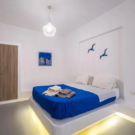 Majestic Sky Luxury Holiday home Megalochori (Santorini)