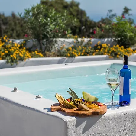 Majestic Sky Luxury * Megalochori (Santorini)